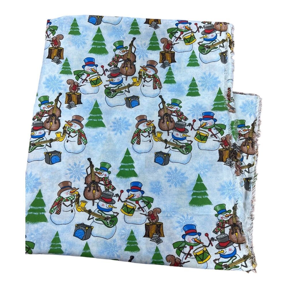 Sewing Quilter‎ Cotton Fabric Christmas Snowman Squirrel Music 4.5 Square Yards